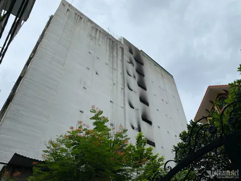 Cháy chung cư mini ở Hà Nội: Chuẩn bị sẵn thang dây thoát nạn đã cứu sống cả nhà