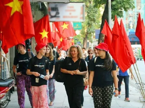 Gần 6,2 triệu lượt khách quốc tế đến Việt Nam 4 tháng qua