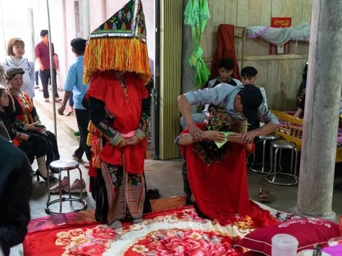 Yên Bái: Nét đẹp Văn hoá truyền thống trong Đám cưới người Dao Đỏ ở xã Khai Trung, huyện Lục Yên