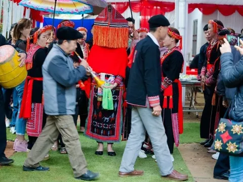 Yên Bái: Đặc sắc đám cưới người dao đỏ ở Phúc Lợi, huyện Lục Yên