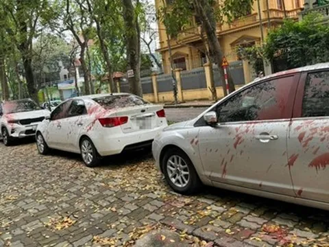 Hà Nội: Hàng loạt ô tô bị tạt sơn, xử lý hành vi này như thế nào?