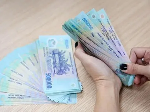 Đề xuất tăng lương cơ sở với cán bộ, công chức lên 2,53 triệu đồng/tháng từ 1/7