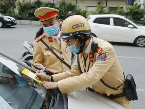 Chậm nộp phạt vi phạm giao thông có phải nộp thêm tiền không?